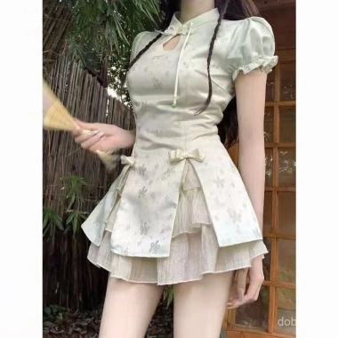 Đầm sườn xám hai mảnh retro Trung Hoa, tay phồng, nút đẹp - Giá chỉ 290.009₫ 2 Đầm sườn xám hai mảnh retro Trung Hoa, tay phồng, nút đẹp - Giá chỉ 290.009₫ 2