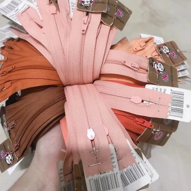 Dây kéo khóa HKK 18cm - Giá 13.000đ, phù hợp cho quần, túi, ví handmade 9