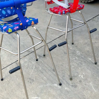 Đế cao su gác chân trước cao cấp cho ghế ngồi xe, 2 chiếc đen, giảm giá hấp dẫn 6