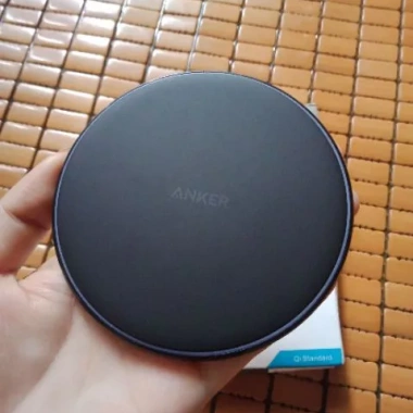 Đế sạc cảm ứng không dây 210.000 - Sạc nhanh, thiết kế sang trọng, không dây tiện lợi 3 Đế sạc cảm ứng không dây 210.000 - Sạc nhanh, thiết kế sang trọng, không dây tiện lợi 3