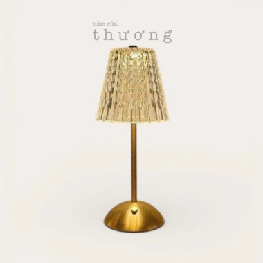 Đèn để bàn cảm ứng MS5 3 chế độ vintage kèm dây sạc - Giá chỉ 144k Đèn để bàn cảm ứng MS5 3 chế độ vintage kèm dây sạc - Giá chỉ 144k