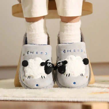 Dép bông cừu Mario bé gái hồng ấm áp mùa đông cotton thời trang trẻ em - Giá 206.388 VND