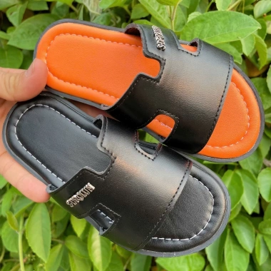 Dép Lê Bé Trai và Gái Da Cao Cấp Đế Đúc Trống Trơn, Trượt Da Mềm, Size 22-36 Giá 109k