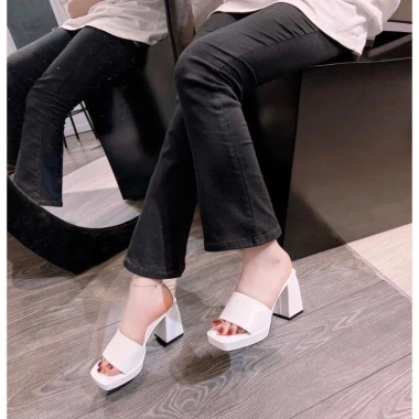 Dép nữ quai ngang đế xuồng tăng chiều cao mẫu mới siêu hót giá chỉ 82.000 VND
