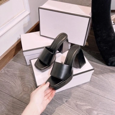 Dép nữ quai ngang đế xuồng tăng chiều cao mẫu mới siêu hót giá chỉ 82.000 VND 7 Dép nữ quai ngang đế xuồng tăng chiều cao mẫu mới siêu hót giá chỉ 82.000 VND 7