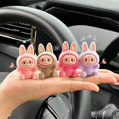 Đồ trang trí bảng điều khiển xe Labubu - Màn hình điều hướng hoạt hình, nâng cấp nội thất xe, giá ưu đãi 232.400₫
