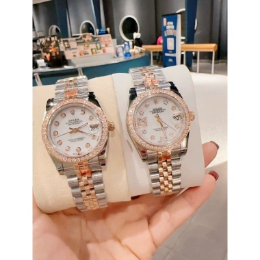 Đồng hồ cặp Rolex Date Just đá CZ dây thép 31/36mm Bảo hành 24 tháng 2.587.500₫ 2 Đồng hồ cặp Rolex Date Just đá CZ dây thép 31/36mm Bảo hành 24 tháng 2.587.500₫ 2