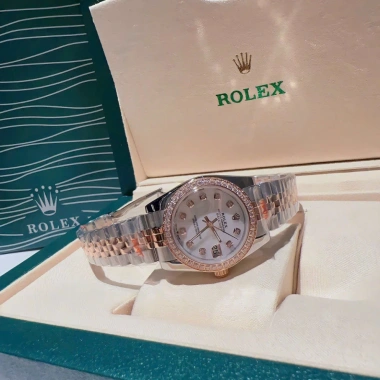 Đồng hồ cặp Rolex Date Just đá CZ dây thép 31/36mm Bảo hành 24 tháng 2.587.500₫ 9 Đồng hồ cặp Rolex Date Just đá CZ dây thép 31/36mm Bảo hành 24 tháng 2.587.500₫ 9