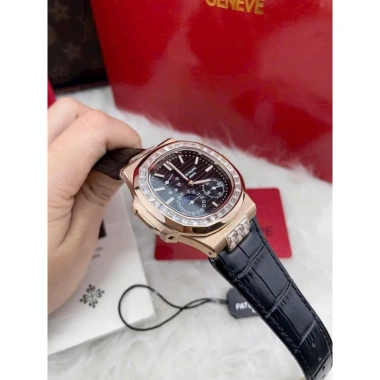 Đồng Hồ Pateck Philippe Nautilus 5.711 5.723 máy cơ 40mm giờ phút giây lịch Fullbox giảm giá 3.535.071 VND