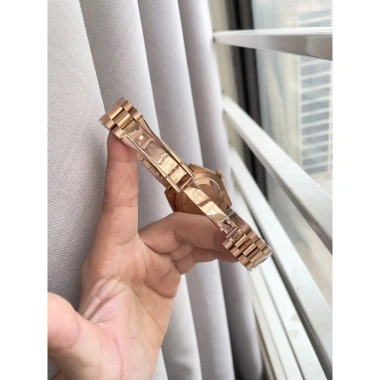 Đồng Hồ Rolex Full Đá Mặt Siêu Hot Máy Cơ Nhật 41mm - Giá Ưu Đãi 3,250,000 VNĐ