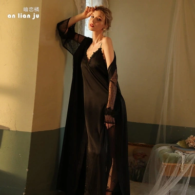 Feiyun Feel Ice Silk Nightgown: Bộ Đồ Ngủ Nữ Tay Dài Satin Mỏng, Giá 384.480₫ 4 Feiyun Feel Ice Silk Nightgown: Bộ Đồ Ngủ Nữ Tay Dài Satin Mỏng, Giá 384.480₫ 4
