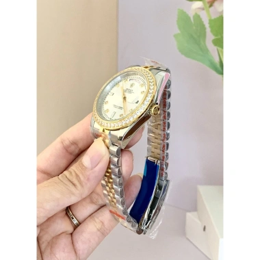 Fullbox đồng hồ nam Rolex Automatic 38/41mm mặt trắng viền đá, dây demi 2 lịch – 2.580.826₫