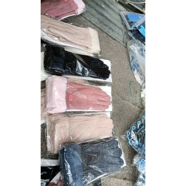 Găng tay nỉ cổ lông ấm áp, sang chảnh, giá chỉ 43.000 VND khuyến mãi đặc biệt
