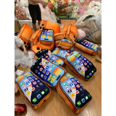 Gấu bông iPhone 17 Pro Max 3D cao cấp 70cm - Quà tặng đáng yêu, giảm giá 69.000₫