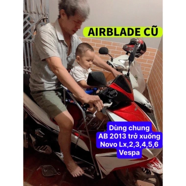 Ghế Ngồi Xe Airblade Cũ 2.013 - Dây Đai An Toàn, Ga Xếp Sắt Gấp Gọn, Bảo Vệ Bé 2 Ghế Ngồi Xe Airblade Cũ 2.013 - Dây Đai An Toàn, Ga Xếp Sắt Gấp Gọn, Bảo Vệ Bé 2