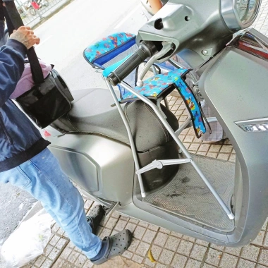 Ghế ngồi xe KLARA cho bé – ga xếp sắt, sơn tĩnh điện, gấp gọn, giá chỉ 220.500₫