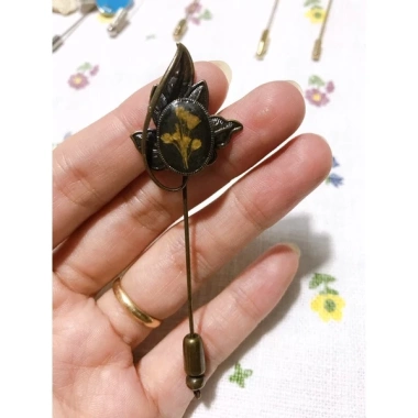 Ghim cài áo dáng dài chất liệu bền, giá chỉ 15.000 VND khuyến mãi đặc biệt 8