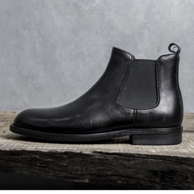 Giày Boot Chelsea Da Bê Đen Nâu Mũi Tròn Vương Quyền - Nam Tính Mạnh Mẽ ZANE