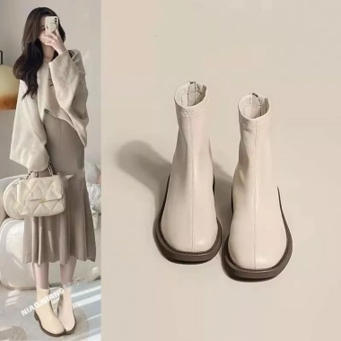 Giày Bốt Martin Pháp Nữ 2.025 Chelsea Mùa Đông Mỏng Mũi Vuông Trắng - Giá 320.961₫