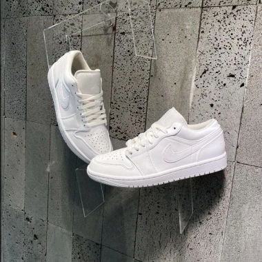 Giày Chính Hãng Jordan Triple White Flex Shoes – Màu Trắng, Giá 2.5 Triệu 6 Giày Chính Hãng Jordan Triple White Flex Shoes – Màu Trắng, Giá 2.5 Triệu 6