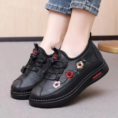 Giày Cotton Boots Nữ Mùa Đông 2.023 Chống Trơn Trượt Ấm Lông Cừu Cực Dày 277,146₫ 4