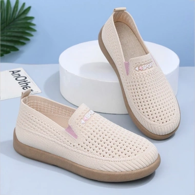 Giày Lười Nữ Siêu Nhẹ Vải Êm Ái Thoáng Khí - Phù Hợp Đi Làm & Đi Chơi, Giá 250k 2