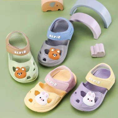 Giày sandal CHEERFUL MARIO đế mềm mại chống trượt họa tiết hoạt hình mùa hè cho trẻ em giá 130.356 VND