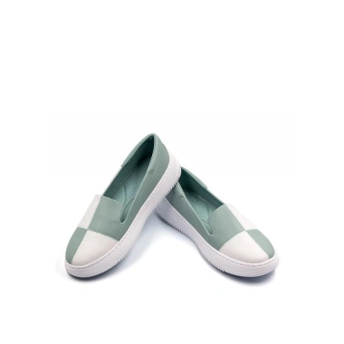 Giày Sneaker Nữ Tomoyo Da Microfiber Hoạ Tiết Sọc Caro SIÊU CÁ TÍNH 467.500 VND 4