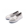 Giày Sneaker Nữ Tomoyo Da Microfiber Hoạ Tiết Sọc Caro SIÊU CÁ TÍNH Giá 467.500₫ 4