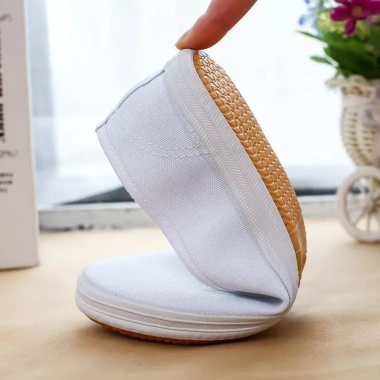 Giày Thể Dục Nữ Trắng Nguyên Chất - Lưới và Vải, Phù Hợp Đi Học, Giá 230.040đ 4 Giày Thể Dục Nữ Trắng Nguyên Chất - Lưới và Vải, Phù Hợp Đi Học, Giá 230.040đ 4