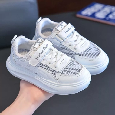 Giày Thể Thao Trẻ Em Vịt Vàng 3‑9 tuổi Lưới Thoáng Khí Chống Mùi Unisex – 249.020₫