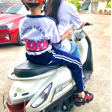 Hỏa tốc Đai an toàn xe máy bé mini hoạt hình, chống thấm, giá ưu đãi 60.200₫ 2