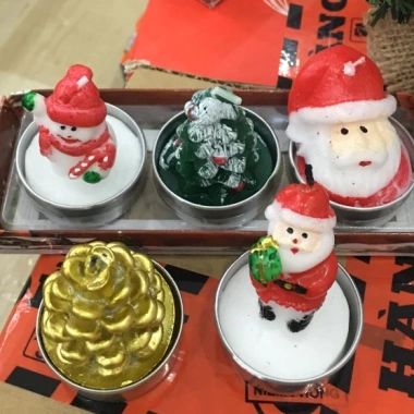Hộp 3 Nến Noel Ông Già Người Tuyết Quả Thông - Nến Cây Thông Quà Giáng Sinh 48.900₫ 5 Hộp 3 Nến Noel Ông Già Người Tuyết Quả Thông - Nến Cây Thông Quà Giáng Sinh 48.900₫ 5
