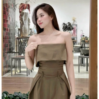 Jumpsuit quây cup ngực chiết eo, quần ống rộng trẻ trung sang trọng - Giá chỉ 324.000đ