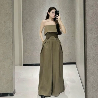 Jumpsuit quây cup ngực chiết eo, quần ống rộng trẻ trung sang trọng - Giá chỉ 324.000đ