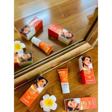 Kem Chống Nắng La Blance SPF 120 Giá Rẻ Chỉ 750k - Bảo Vệ Da Toàn Diện 4 Kem Chống Nắng La Blance SPF 120 Giá Rẻ Chỉ 750k - Bảo Vệ Da Toàn Diện 4
