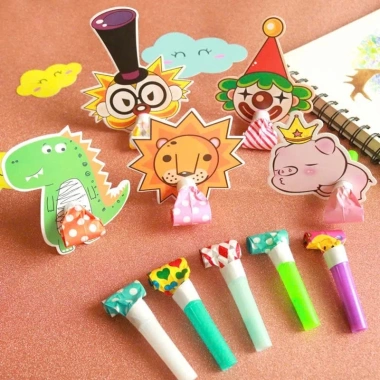 Kèn tò tí kèm sticker vui nhộn cute, hoàn hảo cho tiệc sinh nhật bé, giá chỉ 25.000₫ 5 Kèn tò tí kèm sticker vui nhộn cute, hoàn hảo cho tiệc sinh nhật bé, giá chỉ 25.000₫ 5