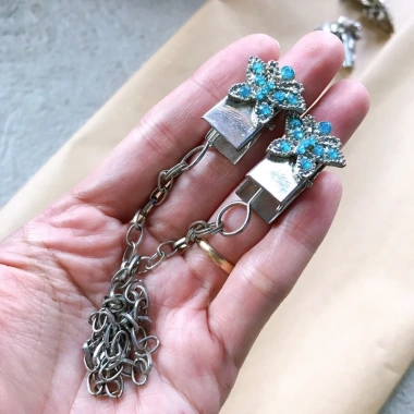 Kẹp áo sơ mi đôi giá 25.000₫ - Siêu bền, thiết kế chắc chắn, giảm giá 2 Kẹp áo sơ mi đôi giá 25.000₫ - Siêu bền, thiết kế chắc chắn, giảm giá 2