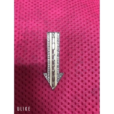 Kẹp cà vạt & kẹp tài liệu cao cấp - Giá chỉ 40.000đ, giảm từ 50.000đ, giữ tài liệu chắc chắn, phong cách chuyên nghiệp