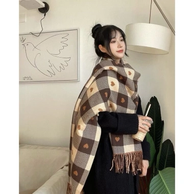 Khăn Choàng Cổ Len Nữ Caro Trái Tim - Thời Trang Bốn Mùa, Giữ Ấm, Phối Đồ, 117.800₫