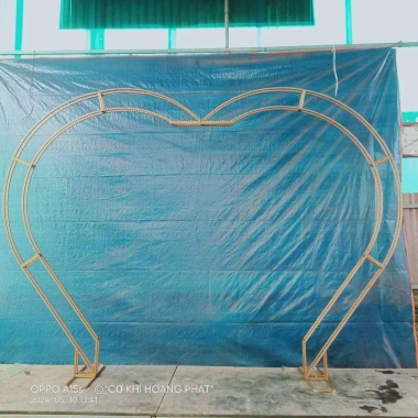 Khung cổng trái tim sang trọng, làm cổng rạp hoa, giảm còn 1.000.000đ