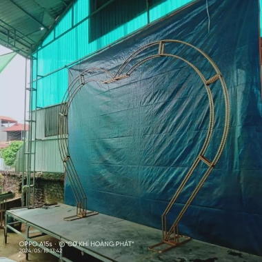 Khung cổng trái tim sang trọng, làm cổng rạp hoa, giảm còn 1.000.000đ
