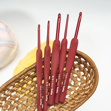 Kim móc Nhật Tulip Etimo Red chính hãng - Giá chỉ 199k, sang trọng, bền bỉ