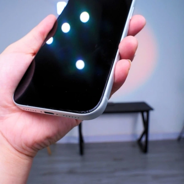 Hình ảnh sản phẩm Kính cường lực FUKI 4.0 iPhone không lẹm viền, tự dán full màn tràn, giá 160.000đ