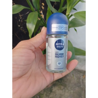 Lăn khử mùi Nivea Men Silver Protect 50ml - Bảo vệ da, mùi thơm lâu dài, chỉ 98.100 VND