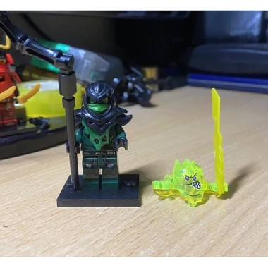 LEGO NINJAGO Nhân Vật Possessed Lloyd Dark Green Ninja - Giá 70.000 VND
