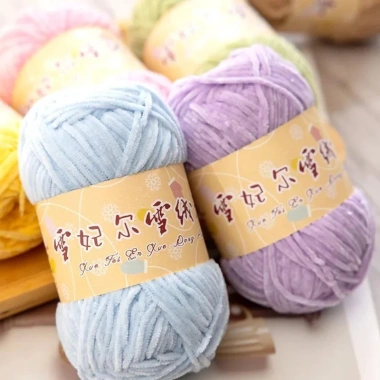 Len Nhung 2mm Chuyên Móc Thú Bông - Cuộn 40gr Giá Ưu Đãi 16,500₫