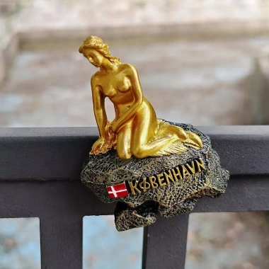Lưu Niệm Ba Chiều Đồng Vàng Nàng Tiên Cá – Điêu Khắc Thủ Công, Giá Ưu Đãi 130.900₫ 5 Lưu Niệm Ba Chiều Đồng Vàng Nàng Tiên Cá – Điêu Khắc Thủ Công, Giá Ưu Đãi 130.900₫ 5