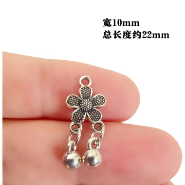 Mặt dây chuyền bạc cổ hoa sen bướm tự làm - Chạy vòng tua, giá ưu đãi 23,949đ