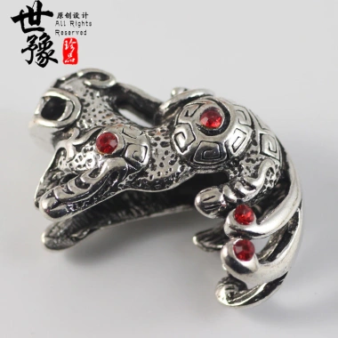 Mặt dây chuyền Gấu Móng Vuốt Bộ Pixiu - Thiết kế độc đáo, giảm 18% chỉ 43.033₫ 6